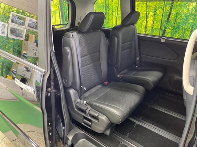 セレナ ｅ－パワー　ハイウェイスターＶ　禁煙車　純正１０型ナビＴＶ　純正１１型後席モニター　アラウンドビューモニタ　衝突軽減　プロパイロット　両側電動ドア　アダプティブＬＥＤヘッド　純正ＯＰ１６インチＡＷ　カプロンシート　後席オートエアコン（10枚目）
