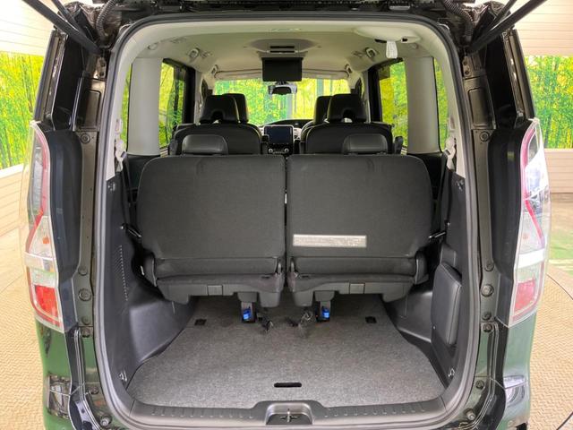 セレナ ｅ－パワー　ハイウェイスターＶ　禁煙車　純正１０型ナビＴＶ　純正１１型後席モニター　アラウンドビューモニタ　衝突軽減　プロパイロット　両側電動ドア　アダプティブＬＥＤヘッド　純正ＯＰ１６インチＡＷ　カプロンシート　後席オートエアコン（29枚目）