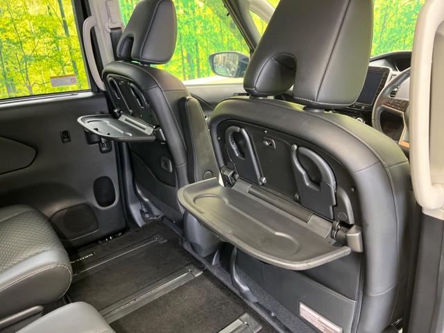セレナ ｅ－パワー　ハイウェイスターＶ　禁煙車　純正１０型ナビＴＶ　純正１１型後席モニター　アラウンドビューモニタ　衝突軽減　プロパイロット　両側電動ドア　アダプティブＬＥＤヘッド　純正ＯＰ１６インチＡＷ　カプロンシート　後席オートエアコン（36枚目）