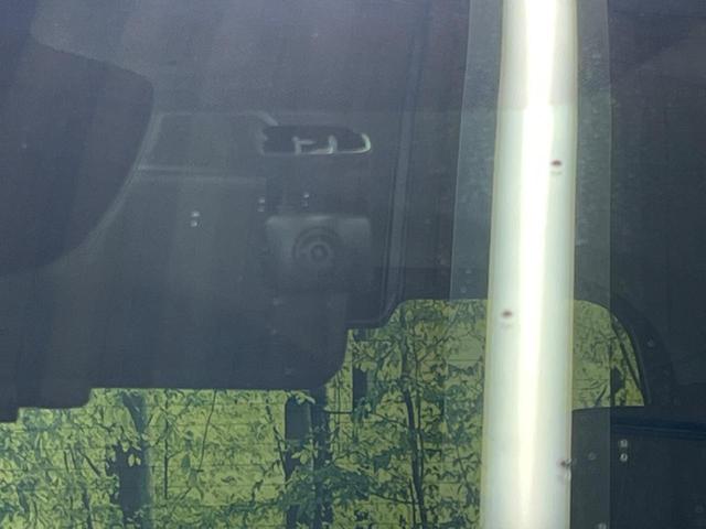 セレナ ｅ－パワー　ハイウェイスターＶ　禁煙車　純正１０型ナビＴＶ　純正１１型後席モニター　アラウンドビューモニタ　衝突軽減　プロパイロット　両側電動ドア　アダプティブＬＥＤヘッド　純正ＯＰ１６インチＡＷ　カプロンシート　後席オートエアコン（64枚目）