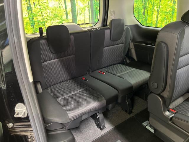 セレナ ｅ－パワー　ハイウェイスターＶ　禁煙車　純正１０型ナビＴＶ　純正１１型後席モニター　アラウンドビューモニタ　衝突被害軽減　プロパイロット　両側ハンズフリー電動ドア　アダプティブＬＥＤヘッド　純正ＯＰ１６インチＡＷ　後席オートエアコン（10枚目）