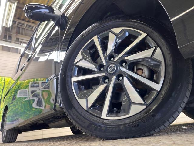 セレナ ｅ－パワー　ハイウェイスターＶ　禁煙車　純正１０型ナビＴＶ　純正１１型後席モニター　アラウンドビューモニタ　衝突被害軽減　プロパイロット　両側ハンズフリー電動ドア　アダプティブＬＥＤヘッド　純正ＯＰ１６インチＡＷ　後席オートエアコン（14枚目）