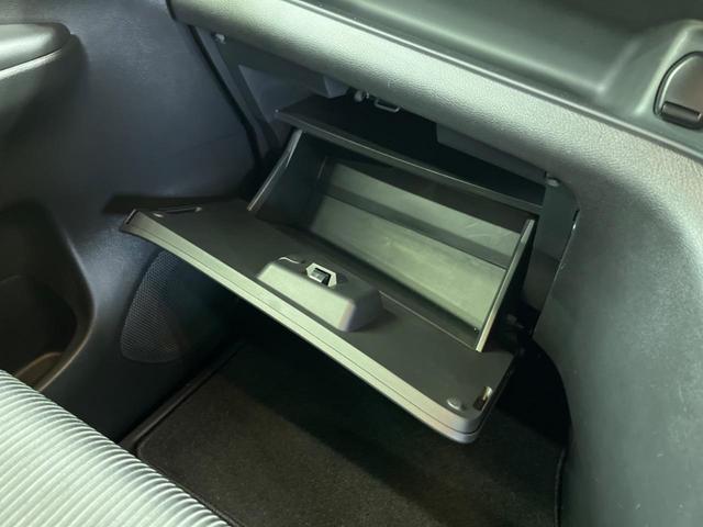 セレナ ｅ－パワー　ハイウェイスターＶ　禁煙車　純正１０型ナビＴＶ　純正１１型後席モニター　アラウンドビューモニタ　衝突被害軽減　プロパイロット　両側ハンズフリー電動ドア　アダプティブＬＥＤヘッド　純正ＯＰ１６インチＡＷ　後席オートエアコン（47枚目）