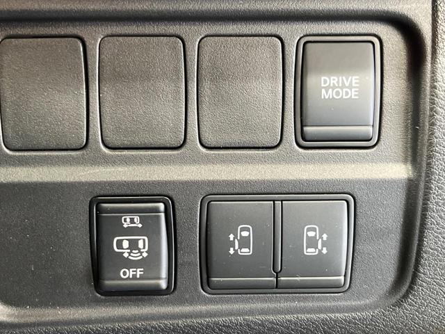 セレナ ｅ－パワー　ハイウェイスターＶ　禁煙車　純正１０型ナビＴＶ　純正１１型後席モニター　アラウンドビューモニタ　衝突被害軽減　プロパイロット　両側ハンズフリー電動ドア　アダプティブＬＥＤヘッド　純正ＯＰ１６インチＡＷ　後席オートエアコン（52枚目）