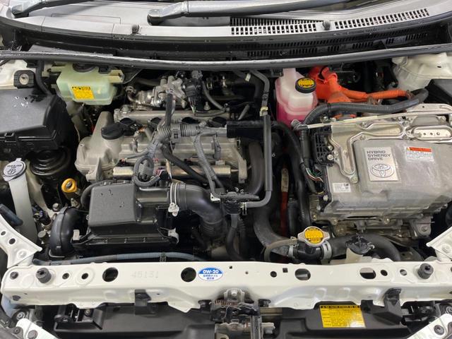 アクア Ｇ　禁煙車　純正ナビＴＶ　寒冷地仕様　スマートキー　１５インチＡＷ　ＥＴＣ　Ｂｌｕｅｔｏｏｔｈ　オートライト　オートエアコン　革巻ステアリング　ステアリングリモコン　６スピーカー　デアイサー（18枚目）