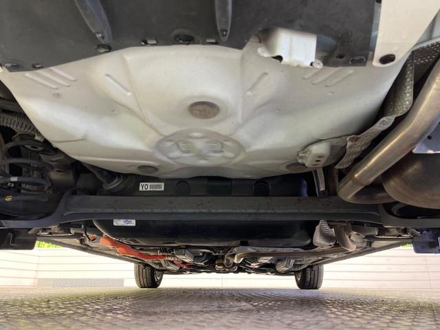 アクア Ｇ　禁煙車　純正ナビＴＶ　寒冷地仕様　スマートキー　１５インチＡＷ　ＥＴＣ　Ｂｌｕｅｔｏｏｔｈ　オートライト　オートエアコン　革巻ステアリング　ステアリングリモコン　６スピーカー　デアイサー（19枚目）