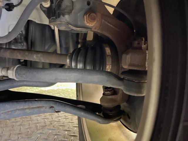 アクア Ｇ　禁煙車　純正ナビＴＶ　寒冷地仕様　スマートキー　１５インチＡＷ　ＥＴＣ　Ｂｌｕｅｔｏｏｔｈ　オートライト　オートエアコン　革巻ステアリング　ステアリングリモコン　６スピーカー　デアイサー（20枚目）