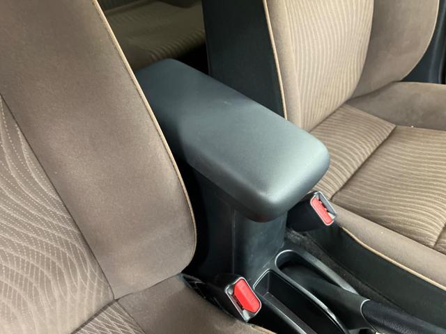 アクア Ｇ　禁煙車　純正ナビＴＶ　寒冷地仕様　スマートキー　１５インチＡＷ　ＥＴＣ　Ｂｌｕｅｔｏｏｔｈ　オートライト　オートエアコン　革巻ステアリング　ステアリングリモコン　６スピーカー　デアイサー（31枚目）