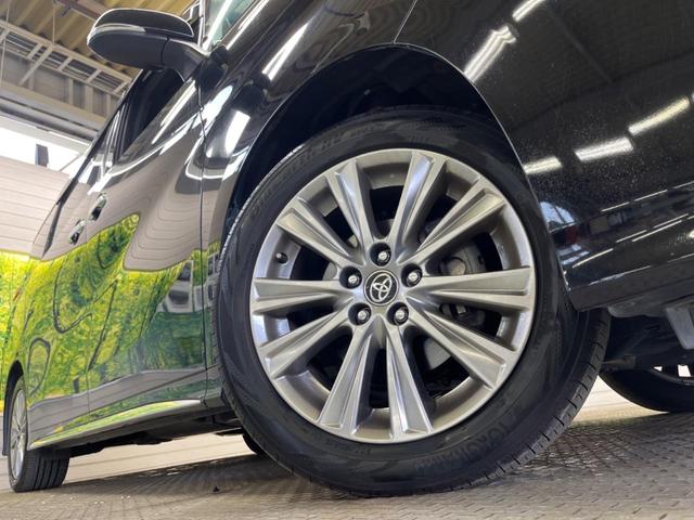 アルファード ２．５Ｓ　タイプゴールド　ツインムーンルーフ　三眼ＬＥＤ　純正９型ナビＴＶ　純正１２型後席モニター　バックカメラ　セーフティセンス　ブラインドスポットモニタ　デジタルインナーミラー　電動バックドア　半革シート　ＤＶＤ再生（14枚目）