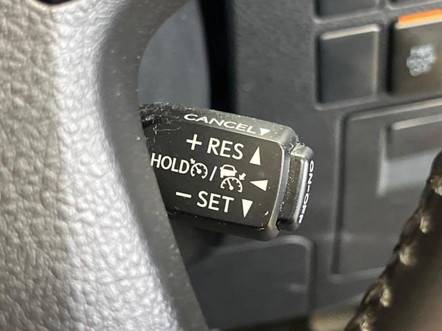 アルファード ２．５Ｓ　タイプゴールド　ツインムーンルーフ　三眼ＬＥＤ　純正９型ナビＴＶ　純正１２型後席モニター　バックカメラ　セーフティセンス　ブラインドスポットモニタ　デジタルインナーミラー　電動バックドア　半革シート　ＤＶＤ再生（28枚目）