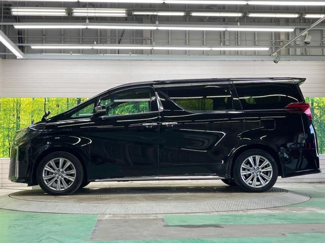 アルファード ２．５Ｓ　タイプゴールド　ツインムーンルーフ　三眼ＬＥＤ　純正９型ナビＴＶ　純正１２型後席モニター　バックカメラ　セーフティセンス　ブラインドスポットモニタ　デジタルインナーミラー　電動バックドア　半革シート　ＤＶＤ再生（60枚目）