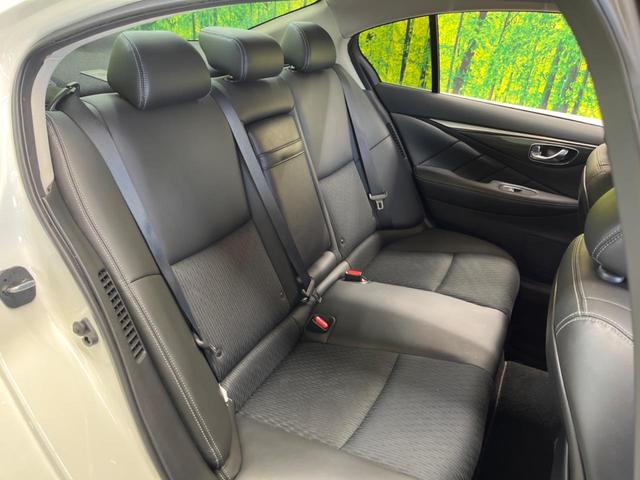 スカイライン ハイブリッド GT 後期型 禁煙車 メーカー8型ナビTV アラウンドビューモニタ プロパイロット2.0 黒内装 LEDヘッド 純正18インチAW 半革シート パワーシート 後側方車両検知警告 フロント/バックソナー(10枚目)