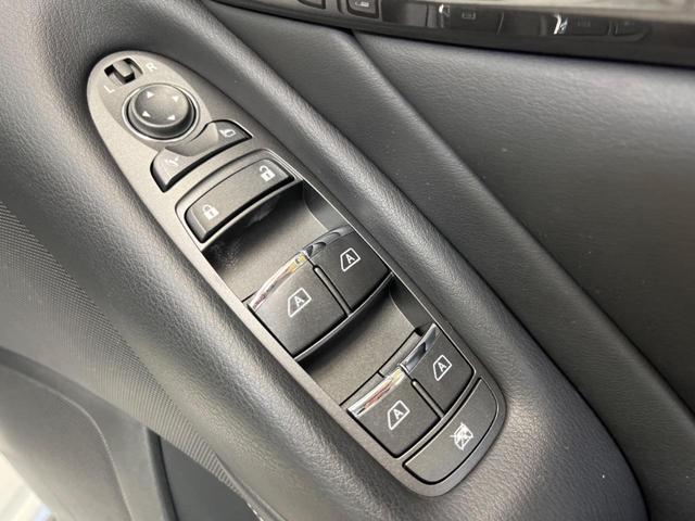 スカイライン ハイブリッド GT 後期型 禁煙車 メーカー8型ナビTV アラウンドビューモニタ プロパイロット2.0 黒内装 LEDヘッド 純正18インチAW 半革シート パワーシート 後側方車両検知警告 フロント/バックソナー(45枚目)