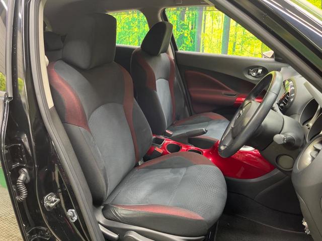 ジューク １５ＲＸ　タイプＶ　禁煙車　純正ナビフルセグ　バックカメラ　純正ＯＰ１７インチＡＷ　ＥＴＣ　Ｂｌｕｅｔｏｏｔｈ　スマートキー　オートエアコン　オートライト　革巻ステアリング　フロントフォグランプ　ＤＶＤ再生（8枚目）