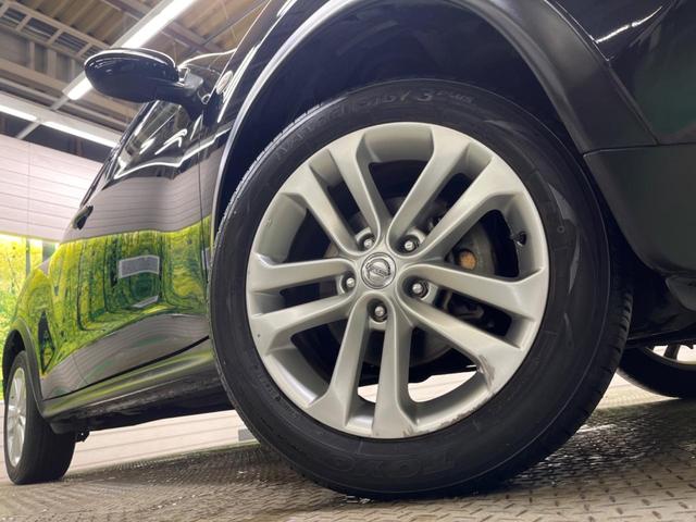 ジューク １５ＲＸ　タイプＶ　禁煙車　純正ナビフルセグ　バックカメラ　純正ＯＰ１７インチＡＷ　ＥＴＣ　Ｂｌｕｅｔｏｏｔｈ　スマートキー　オートエアコン　オートライト　革巻ステアリング　フロントフォグランプ　ＤＶＤ再生（13枚目）