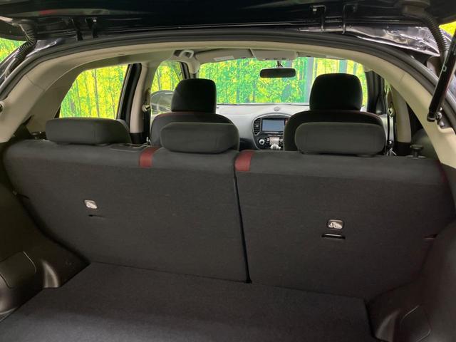 ジューク １５ＲＸ　タイプＶ　禁煙車　純正ナビフルセグ　バックカメラ　純正ＯＰ１７インチＡＷ　ＥＴＣ　Ｂｌｕｅｔｏｏｔｈ　スマートキー　オートエアコン　オートライト　革巻ステアリング　フロントフォグランプ　ＤＶＤ再生（28枚目）