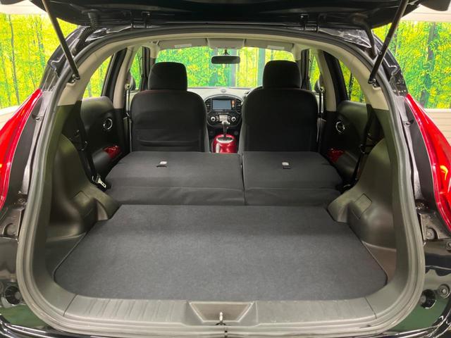 ジューク １５ＲＸ　タイプＶ　禁煙車　純正ナビフルセグ　バックカメラ　純正ＯＰ１７インチＡＷ　ＥＴＣ　Ｂｌｕｅｔｏｏｔｈ　スマートキー　オートエアコン　オートライト　革巻ステアリング　フロントフォグランプ　ＤＶＤ再生（29枚目）