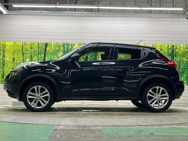 ジューク １５ＲＸ　タイプＶ　禁煙車　純正ナビフルセグ　バックカメラ　純正ＯＰ１７インチＡＷ　ＥＴＣ　Ｂｌｕｅｔｏｏｔｈ　スマートキー　オートエアコン　オートライト　革巻ステアリング　フロントフォグランプ　ＤＶＤ再生（44枚目）