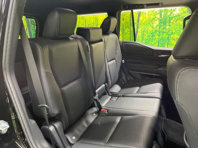 ランドクルーザー２５０ ＶＸ　ディーゼルターボ　丸目　禁煙車　純正１２．３型ナビＴＶ　ＪＢＬサウンド　ムーンルーフ　マルチテレインモニタ　セーフティセンス　ブラインドスポットモニタ　デジタルインナーミラー　後席オートエアコン（11枚目）