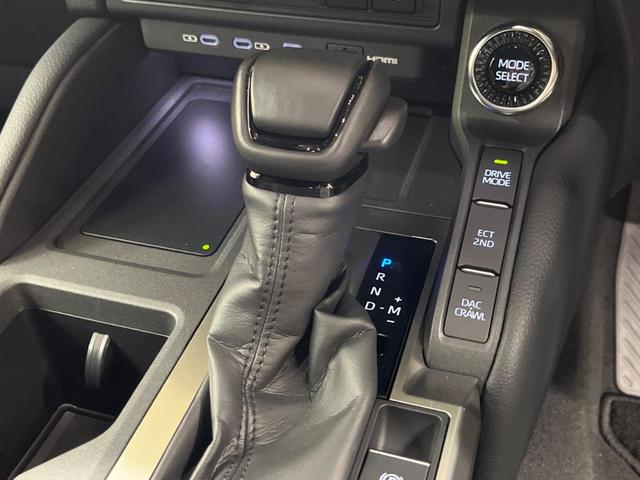 ランドクルーザー２５０ ＶＸ　ディーゼルターボ　丸目　禁煙車　純正１２．３型ナビＴＶ　ＪＢＬサウンド　ムーンルーフ　マルチテレインモニタ　セーフティセンス　ブラインドスポットモニタ　デジタルインナーミラー　後席オートエアコン（22枚目）