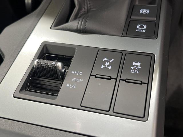 ランドクルーザー２５０ ＶＸ　ディーゼルターボ　丸目　禁煙車　純正１２．３型ナビＴＶ　ＪＢＬサウンド　ムーンルーフ　マルチテレインモニタ　セーフティセンス　ブラインドスポットモニタ　デジタルインナーミラー　後席オートエアコン（36枚目）