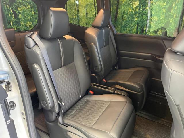 ノア Ｓ－Ｚ　モデリスタエアロ　三眼ＬＥＤ　快適利便ＰＫＧ　禁煙車　純正１０．５型ナビＴＶ　純正１３．２型後席モニター　バックカメラ　セーフティセンス　両側電動ドア　電動バックドア　前中列シートヒーター　ＤＶＤ再生（11枚目）