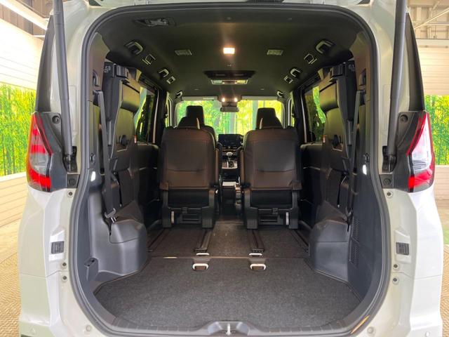 ノア Ｓ－Ｚ　モデリスタエアロ　三眼ＬＥＤ　快適利便ＰＫＧ　禁煙車　純正１０．５型ナビＴＶ　純正１３．２型後席モニター　バックカメラ　セーフティセンス　両側電動ドア　電動バックドア　前中列シートヒーター　ＤＶＤ再生（42枚目）