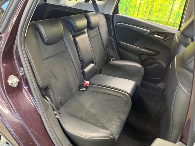 シャトル ハイブリッドＺ　禁煙車　メーカーナビフルセグ　バックカメラ　シティブレーキアクティブシステム　ＬＥＤヘッド　純正１６インチＡＷ　ＥＴＣ　Ｂｌｕｅｔｏｏｔｈ　半革シート　シートヒーター　革巻ステアリング　ＨＤＭＩ入力（10枚目）