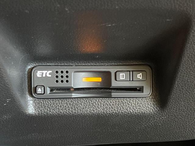 シャトル ハイブリッドＺ　禁煙車　メーカーナビフルセグ　バックカメラ　シティブレーキアクティブシステム　ＬＥＤヘッド　純正１６インチＡＷ　ＥＴＣ　Ｂｌｕｅｔｏｏｔｈ　半革シート　シートヒーター　革巻ステアリング　ＨＤＭＩ入力（24枚目）