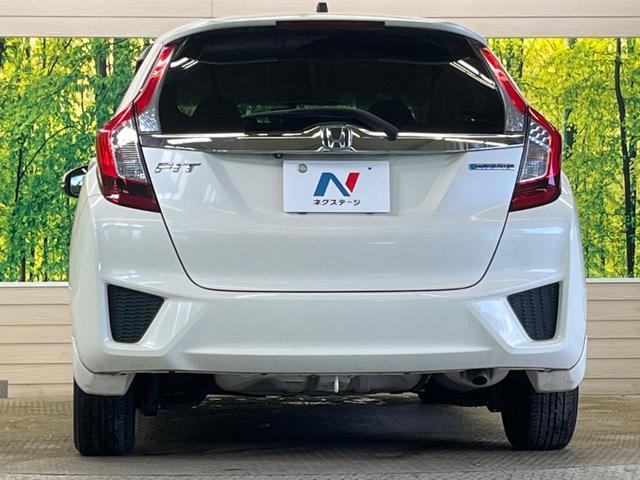 フィットハイブリッド Ｆパッケージ　禁煙車　純正ナビＴＶ　バックカメラ　ＥＴＣ　Ｂｌｕｅｔｏｏｔｈ　スマートキー　オートエアコン　オート電動格納ドアミラー　４スピーカー　ステアリングリモコン　ＤＶＤ再生（15枚目）