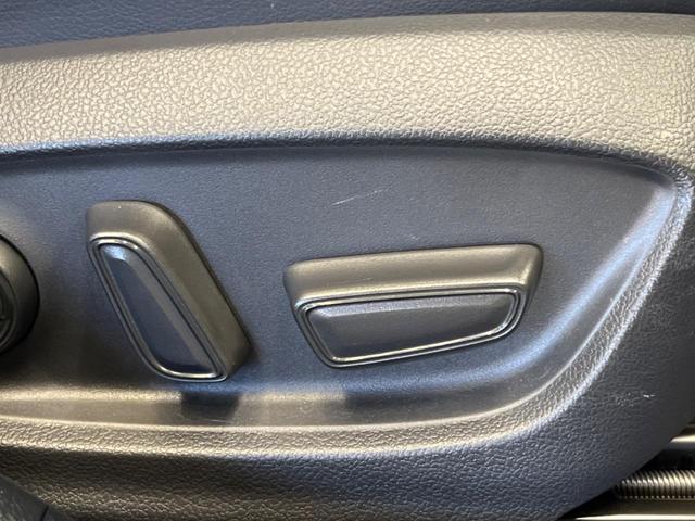 プリウスＰＨＶ Ａレザーパッケージ　モデリスタエアロ　メーカー１１．６型ナビＴＶ　ＪＢＬサウンド　ＢＬＩＴＺマフラー　モデリスタ１８インチＡＷ　バックカメラ　セーフティセンス　ブラインドスポットモニタ　インテリジェントクリアランスソナー（7枚目）