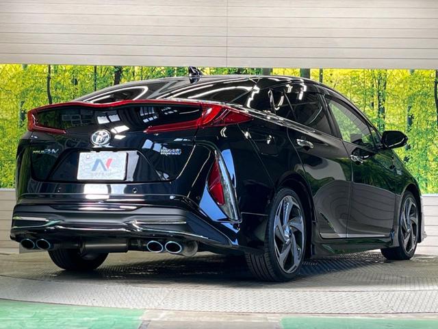 プリウスＰＨＶ Ａレザーパッケージ　モデリスタエアロ　メーカー１１．６型ナビＴＶ　ＪＢＬサウンド　ＢＬＩＴＺマフラー　モデリスタ１８インチＡＷ　バックカメラ　セーフティセンス　ブラインドスポットモニタ　インテリジェントクリアランスソナー（17枚目）