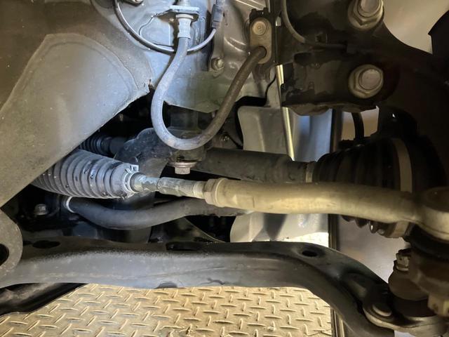 プリウスＰＨＶ Ａレザーパッケージ　モデリスタエアロ　メーカー１１．６型ナビＴＶ　ＪＢＬサウンド　ＢＬＩＴＺマフラー　モデリスタ１８インチＡＷ　バックカメラ　セーフティセンス　ブラインドスポットモニタ　インテリジェントクリアランスソナー（20枚目）