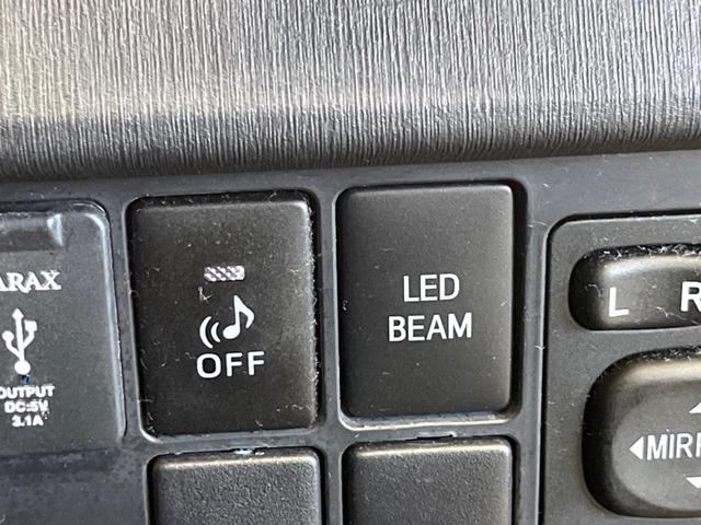 プリウス Ｓツーリングセレクション・Ｇ’ｓ　禁煙車　ＢＩＧ－Ｘ９型ナビＴＶ　バックカメラ　ＨＩＤヘッド　純正１８インチＡＷ　専用スポーツシート　ＥＴＣ　Ｂｌｕｅｔｏｏｔｈ　スマートキー　オートエアコン　オートライト　革巻ステアリング　ＤＶＤ再生（39枚目）