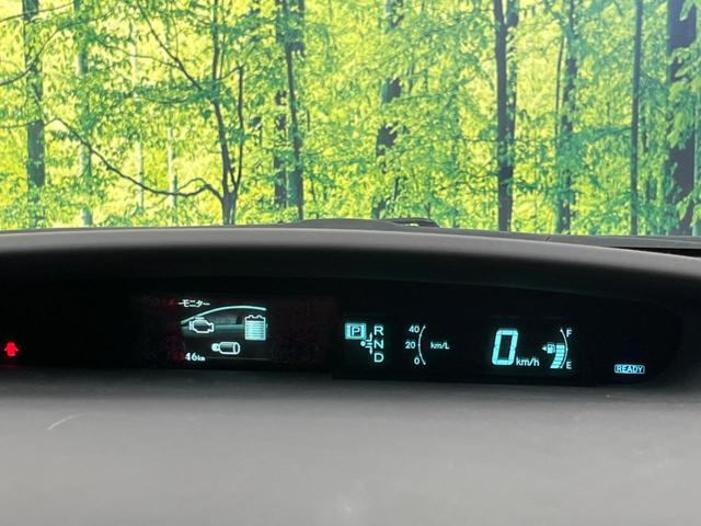 プリウス Ｓツーリングセレクション・Ｇ’ｓ　禁煙車　ＢＩＧ－Ｘ９型ナビＴＶ　バックカメラ　ＨＩＤヘッド　純正１８インチＡＷ　専用スポーツシート　ＥＴＣ　Ｂｌｕｅｔｏｏｔｈ　スマートキー　オートエアコン　オートライト　革巻ステアリング　ＤＶＤ再生（42枚目）