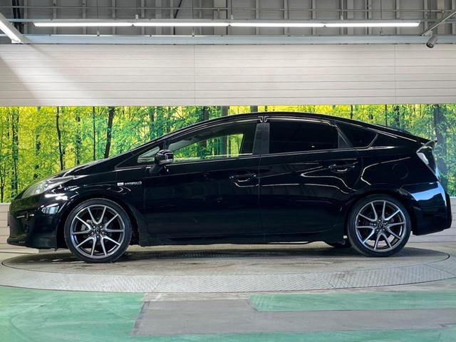 プリウス Ｓツーリングセレクション・Ｇ’ｓ　禁煙車　ＢＩＧ－Ｘ９型ナビＴＶ　バックカメラ　ＨＩＤヘッド　純正１８インチＡＷ　専用スポーツシート　ＥＴＣ　Ｂｌｕｅｔｏｏｔｈ　スマートキー　オートエアコン　オートライト　革巻ステアリング　ＤＶＤ再生（47枚目）