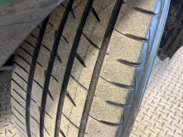 プリウス Ｓツーリングセレクション・Ｇ’ｓ　禁煙車　ＢＩＧ－Ｘ９型ナビＴＶ　バックカメラ　ＨＩＤヘッド　純正１８インチＡＷ　専用スポーツシート　ＥＴＣ　Ｂｌｕｅｔｏｏｔｈ　スマートキー　オートエアコン　オートライト　革巻ステアリング　ＤＶＤ再生（54枚目）