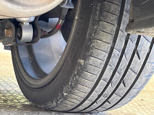 プリウス Ｓツーリングセレクション・Ｇ’ｓ　禁煙車　ＢＩＧ－Ｘ９型ナビＴＶ　バックカメラ　ＨＩＤヘッド　純正１８インチＡＷ　専用スポーツシート　ＥＴＣ　Ｂｌｕｅｔｏｏｔｈ　スマートキー　オートエアコン　オートライト　革巻ステアリング　ＤＶＤ再生（55枚目）