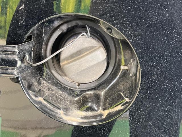 プリウス Ｓツーリングセレクション・Ｇ’ｓ　禁煙車　ＢＩＧ－Ｘ９型ナビＴＶ　バックカメラ　ＨＩＤヘッド　純正１８インチＡＷ　専用スポーツシート　ＥＴＣ　Ｂｌｕｅｔｏｏｔｈ　スマートキー　オートエアコン　オートライト　革巻ステアリング　ＤＶＤ再生（58枚目）