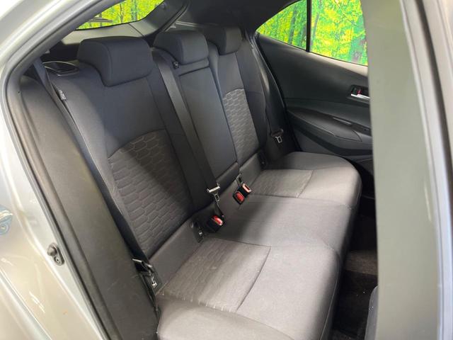 カローラスポーツ ハイブリッドＧ　禁煙車　純正９型ナビＴＶ　バックカメラ　セーフティセンス　レーダークルーズ　ブラインドスポットモニタ　インテリジェントクリアランスソナー　ＬＥＤヘッド　１６インチＡＷ　Ｂｌｕｅｔｏｏｔｈ　ＤＶＤ再生（10枚目）