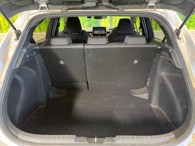 カローラスポーツ ハイブリッドＧ　禁煙車　純正９型ナビＴＶ　バックカメラ　セーフティセンス　レーダークルーズ　ブラインドスポットモニタ　インテリジェントクリアランスソナー　ＬＥＤヘッド　１６インチＡＷ　Ｂｌｕｅｔｏｏｔｈ　ＤＶＤ再生（11枚目）