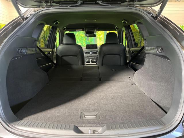 ＣＸ－５ ２５Ｓ　スポーツアピアランス　禁煙車　１０．２５型コネクトナビ　３６０°ビューモニタ　衝突被害軽減　クルージングトラフィックサポート　専用１９インチＡＷ　黒革　パワーシート　シートヒーター　電動バックドア　ＡｐｐｌｅＣａｒＰｌａｙ（11枚目）