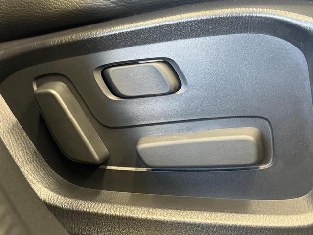 ＣＸ－５ ２５Ｓ　スポーツアピアランス　禁煙車　１０．２５型コネクトナビ　３６０°ビューモニタ　衝突被害軽減　クルージングトラフィックサポート　専用１９インチＡＷ　黒革　パワーシート　シートヒーター　電動バックドア　ＡｐｐｌｅＣａｒＰｌａｙ（29枚目）