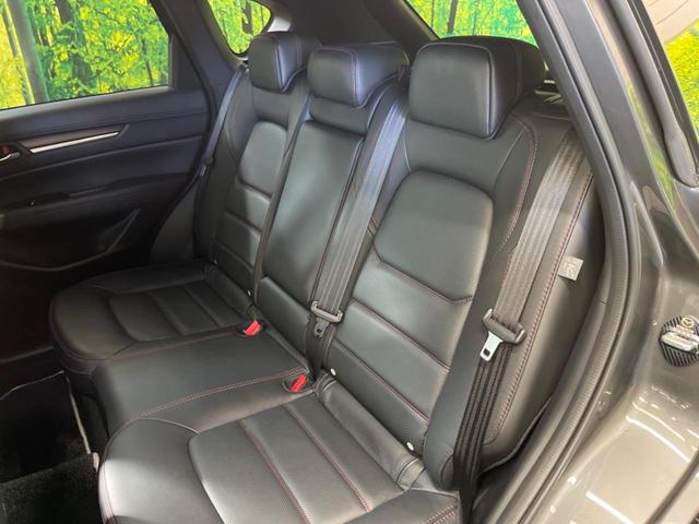 ＣＸ－５ ２５Ｓ　スポーツアピアランス　禁煙車　１０．２５型コネクトナビ　３６０°ビューモニタ　衝突被害軽減　クルージングトラフィックサポート　専用１９インチＡＷ　黒革　パワーシート　シートヒーター　電動バックドア　ＡｐｐｌｅＣａｒＰｌａｙ（31枚目）