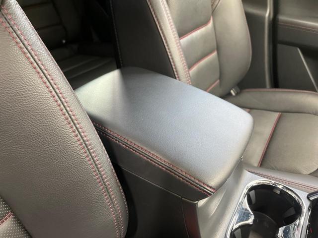 ＣＸ－５ ２５Ｓ　スポーツアピアランス　禁煙車　１０．２５型コネクトナビ　３６０°ビューモニタ　衝突被害軽減　クルージングトラフィックサポート　専用１９インチＡＷ　黒革　パワーシート　シートヒーター　電動バックドア　ＡｐｐｌｅＣａｒＰｌａｙ（32枚目）