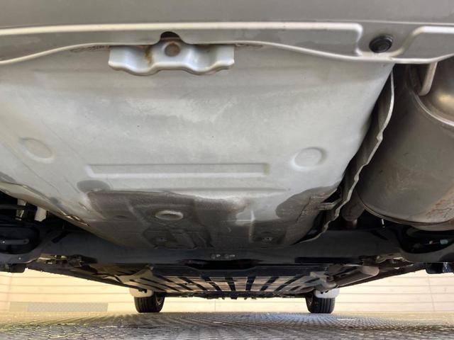 フィットハイブリッド スマートセレクション　禁煙車　純正ナビＴＶ　ＨＩＤヘッド　純正ＯＰ１５インチＡＷ　クルーズコントロール　スマートキー　オートライト　オートエアコン　革巻ステアリング　ＤＶＤ再生（51枚目）