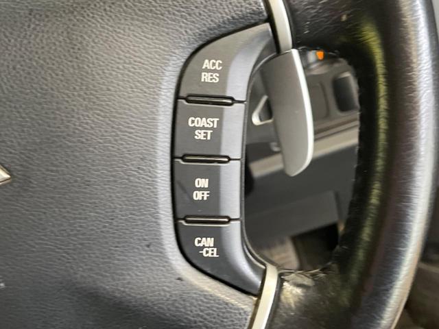 �y�N���[�Y�R���g���[���z�������H�����N���N���s�B�A�N�Z���𗣂��Ă���葬�x�ő��s���ł��A�������^�]���̕��S���y���I�����E�������ȒP�ȃX�C�b�`����Œ����ł��܂��B