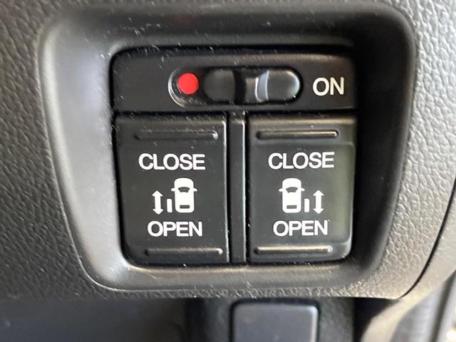 Ｎ－ＢＯＸカスタム Ｇ　ターボＳＳパッケージ　禁煙車　ナビフルセグ　両側電動ドア　バックカメラ　衝突被害軽減　ＨＩＤヘッド　純正１５インチＡＷ　半革シート　シートヒーター　コーナーセンサ　革巻ステアリング　後席シートスライド／リクライニングシート（5枚目）