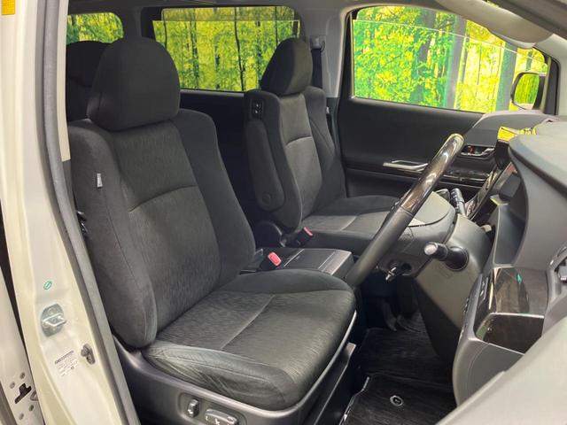 ヴェルファイア ２．４Ｚ　Ｇエディション　モデリスタエアロ　禁煙車　ＢＩＧ－Ｘ８型ナビＴＶ　フリップダウンモニター　バックカメラ　両側電動ドア　電動バックドア　ＨＩＤヘッド　純正１８インチＡＷ　前中列パワーシート　クルーズコントロール　ＥＴＣ（8枚目）