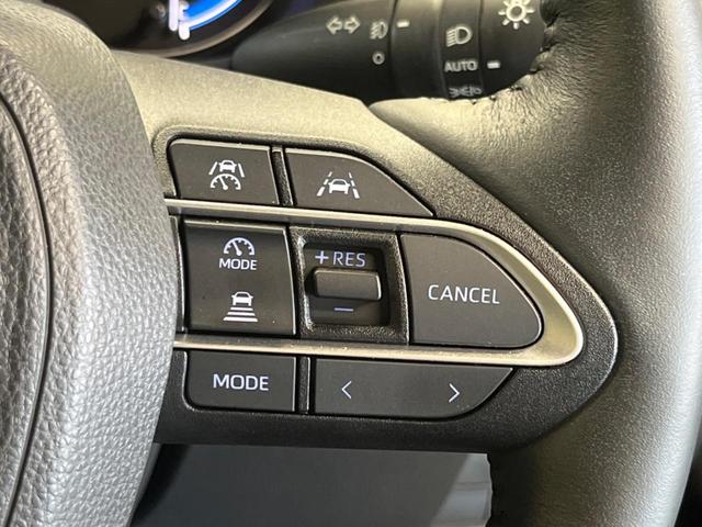 ノア ハイブリッドＳ－Ｚ　快適利便ＰＫＧ　禁煙車　純正１０．５型ナビＴＶ　純正１４型後席モニター　セーフティセンス　電動バックドア　バックカメラ　ブラインドスポットモニタ　前中列シートヒーター　後席オートエアコン（5枚目）